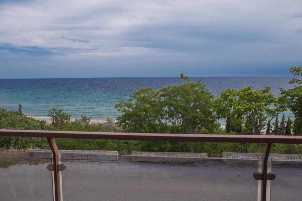 Sea View Appartment In Geoponika Nea Kallikrateia Exterior photo
