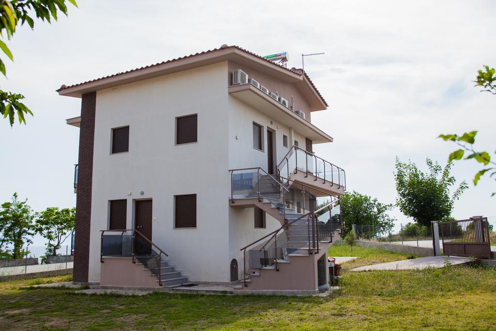 Sea View Appartment In Geoponika Nea Kallikrateia Exterior photo